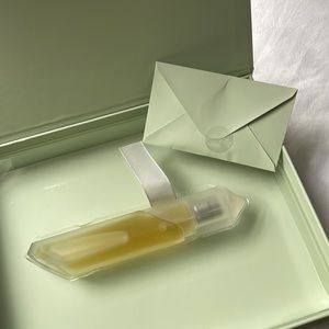 KKW Fragrance ULTA Crystal pear & peony